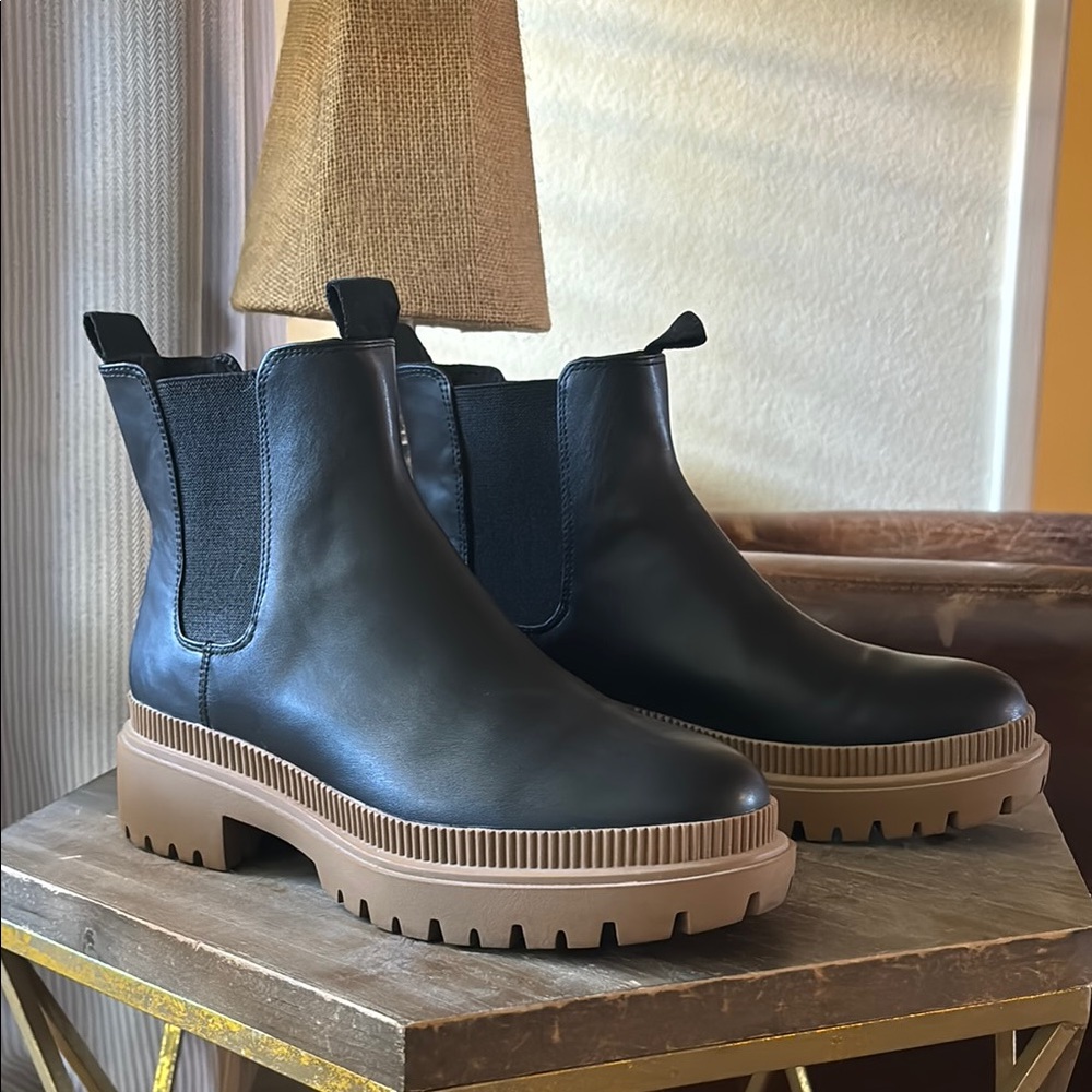 Black Boots
